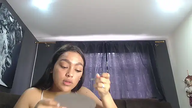 Snapshot of fairylatin222 chatting on 30, 11, 2025 fairylatin222 online show from 30, 11, 2025