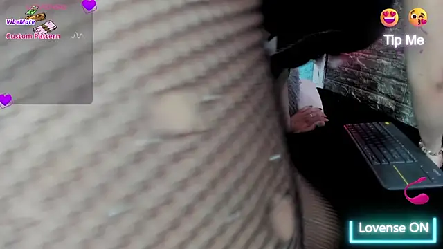 Snapshot of Cloee66 chatting on 10, 11, 2025 Cloee66 online show from 10, 11, 2025