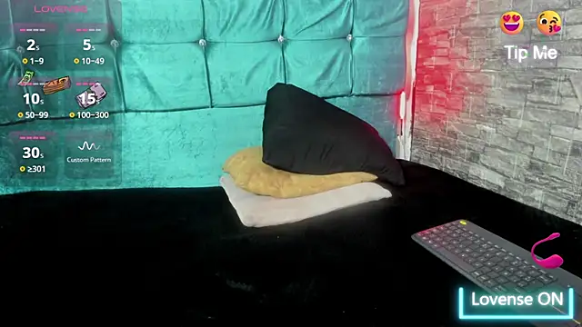 Snapshot of Cloee66 chatting on 29, 11, 2025 Cloee66 online show from 29, 11, 2025