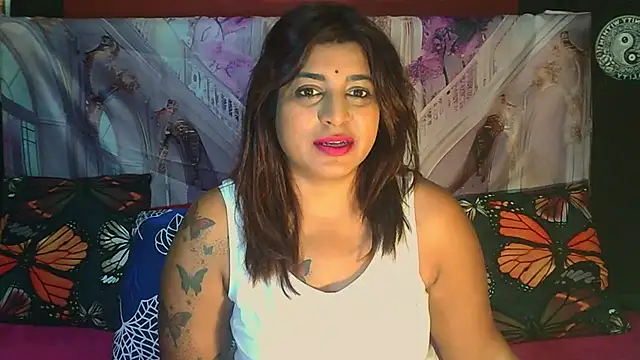 RoyalIndianCreamPuff online show from 19, 7, 2026