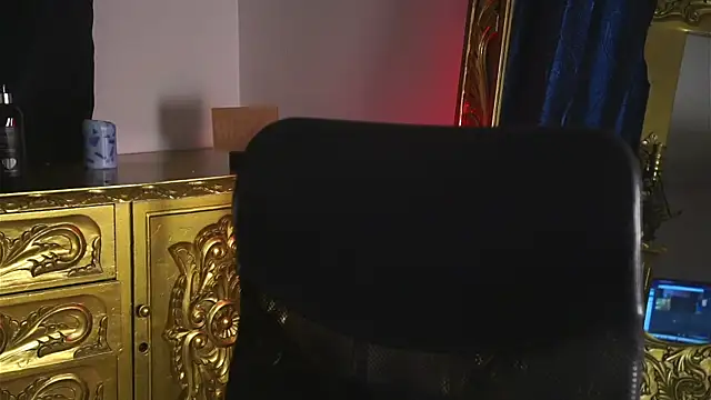 dantecoppolaa  online show from 21, 1, 2025