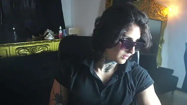 dantecoppolaa  online show from 11, 2, 2025