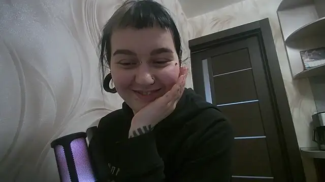 Snapshot of MoorderxDoll chatting on 23, 12, 2024 MoorderxDoll online show from 23, 12, 2024