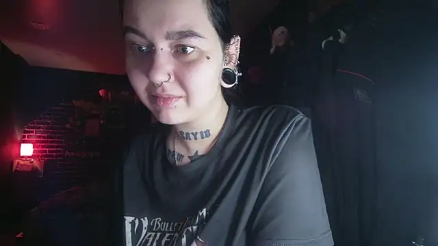 Snapshot of MoorderxDoll chatting on 14, 2, 2025 MoorderxDoll online show from 14, 2, 2025