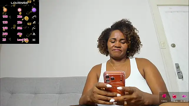 Snapshot of AliciaMiilf chatting on 23, 3, 2026 AliciaMiilf online show from 23, 3, 2026