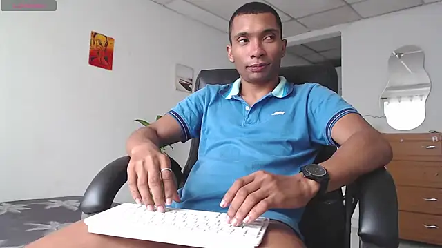 Aaronblack1  online show from 30, 11, 2025