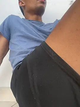 Aaronblack1  online show from 18, 4, 2026