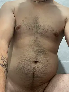 Snapshot of vanho29 chatting on 8, 10, 2025 vanho29 online show from 8, 10, 2025