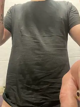 Snapshot of vanho29 chatting on 30, 3, 2026 vanho29 online show from 30, 3, 2026