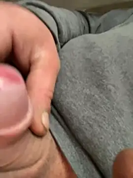 Snapshot of vanho29 chatting on 11, 4, 2026 vanho29 online show from 11, 4, 2026