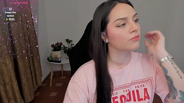 Snapshot of anaveleeez chatting on 29, 12, 2024 anaveleeez online show from 29, 12, 2024