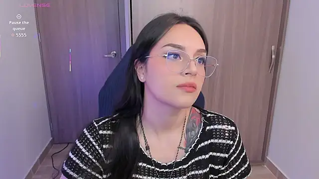 Snapshot of anaveleeez chatting on 25, 2, 2026 anaveleeez online show from 25, 2, 2026