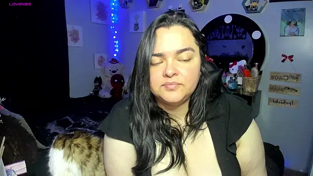 Snapshot of Luise_Meyrink chatting on 18, 3, 2025 Luise Meyrink online show from 18, 3, 2025