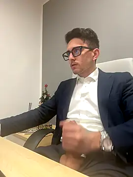 Snapshot of masterboss_ chatting on 4, 12, 2024 masterboss  online show from 4, 12, 2024