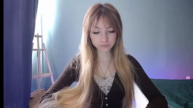 LuciaYoung online show from 18, 2, 2025