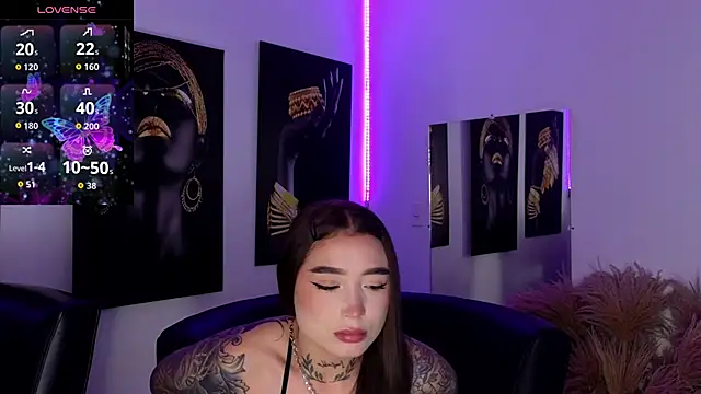  brenna hanson online show from 8, 11, 2025