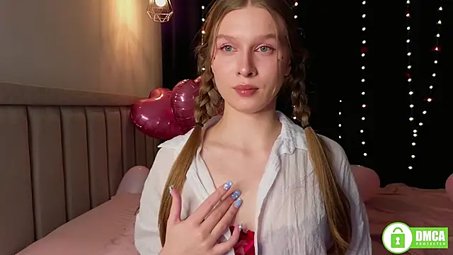 Snapshot of CutieBeauty chatting on 14, 2, 2026 CutieBeauty online show from 14, 2, 2026