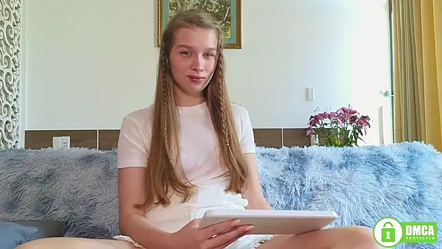 Snapshot of CutieBeauty chatting on 13, 5, 2026 CutieBeauty online show from 13, 5, 2026