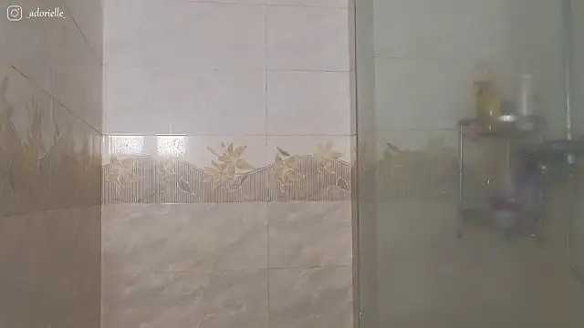 Snapshot of CutieBeauty chatting on 1, 7, 2026 CutieBeauty online show from 1, 7, 2026