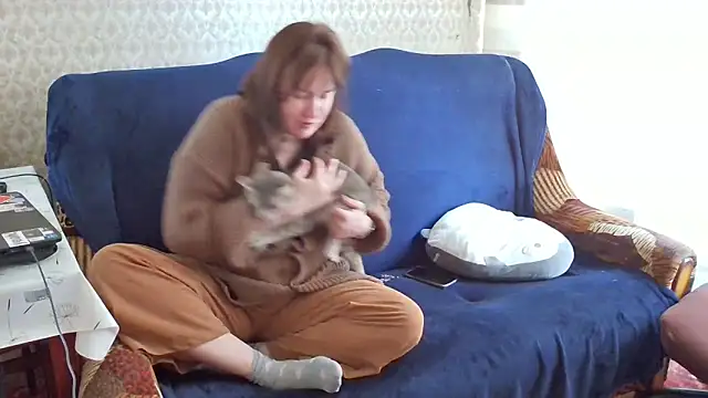 Snapshot of franceska_blue chatting on 9, 4, 2026 franceska blue online show from 9, 4, 2026