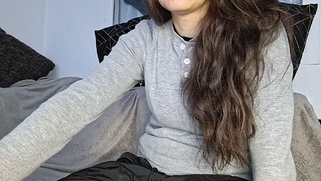 Cyndee Winter online show from 2, 1, 2025