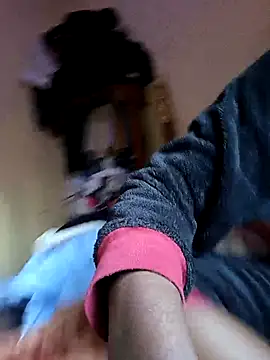 Snapshot of pretty_amaal chatting on 8, 10, 2025 pretty amaal online show from 8, 10, 2025