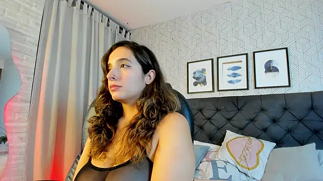 Snapshot of emma__smith1 chatting on 20, 2, 2025 emma smith1 online show from 20, 2, 2025