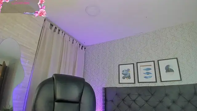 Snapshot of emma__smith1 chatting on 22, 3, 2025 emma smith1 online show from 22, 3, 2025