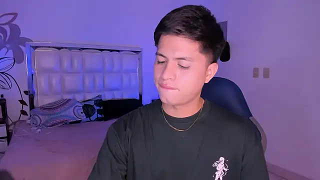 Snapshot of Niicky1_ chatting on 22, 1, 2025 Niicky1 online show from 22, 1, 2025