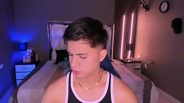 Snapshot of Niicky1_ chatting on 4, 3, 2025 Niicky1 online show from 4, 3, 2025