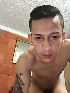 Snapshot of JoseHosther20@xh chatting on 21, 11, 2025 JoseHosther20xh online show from 21, 11, 2025