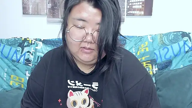 Snapshot of Nadine_asian chatting on 25, 9, 2025 Nadine asian online show from 25, 9, 2025