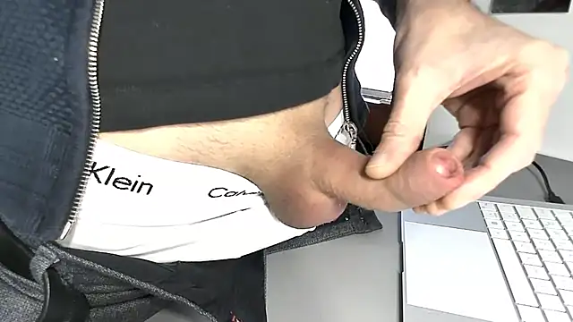 sperma tributes online show from 7, 1, 2026