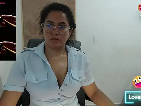 Snapshot of sweettmiah chatting on 2, 12, 2025 sweettmiah online show from 2, 12, 2025