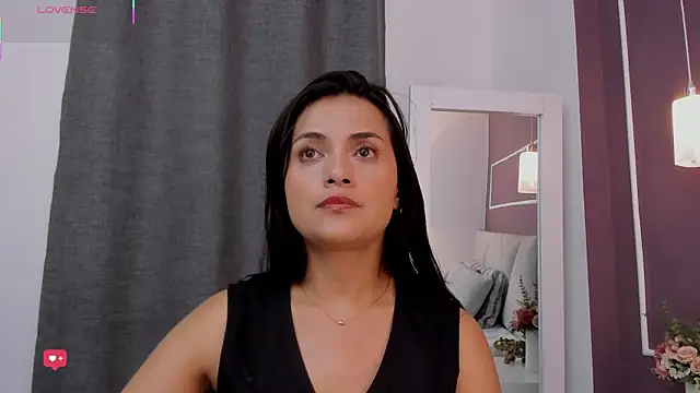 Snapshot of katrina_kaif_x chatting on 25, 6, 2026 katrina kaif x online show from 25, 6, 2026