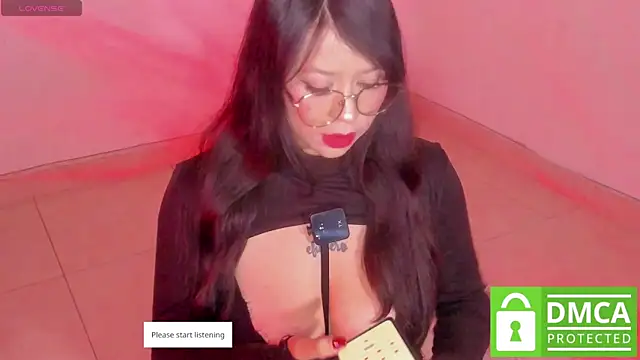 Snapshot of GalaxGnn_ chatting on 10, 5, 2026 GalaxGnn online show from 10, 5, 2026