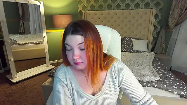 RosieMoons online show from 3, 2, 2025