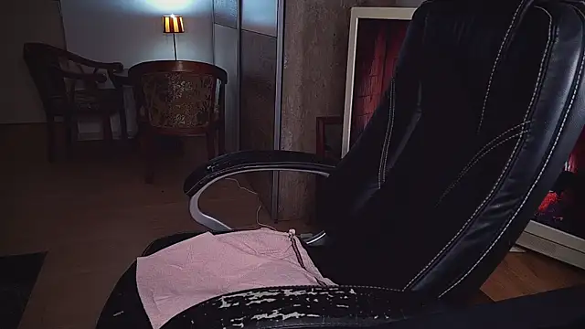 Snapshot of officeman7 chatting on 4, 1, 2025 officeman7 online show from 4, 1, 2025