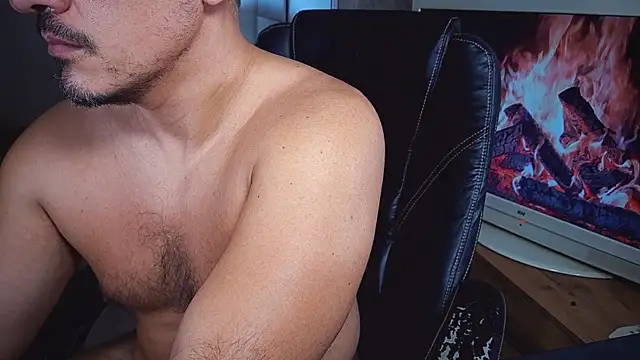 Snapshot of officeman7 chatting on 16, 1, 2025 officeman7 online show from 16, 1, 2025