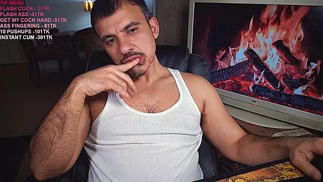 Snapshot of officeman7 chatting on 5, 3, 2025 officeman7 online show from 5, 3, 2025