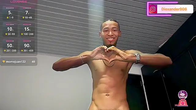 Snapshot of sexy_blacks_ chatting on 1, 6, 2026 sexy blacks online show from 1, 6, 2026
