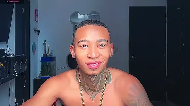 Snapshot of sexy_blacks_ chatting on 1, 8, 2026 sexy blacks online show from 1, 8, 2026