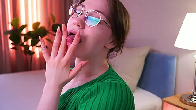 askaudrey  online show from 9, 4, 2026