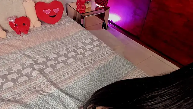 Nikole66  online show from 11, 2, 2025