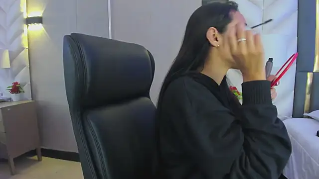 ChloeHarper  online show from 28, 2, 2026