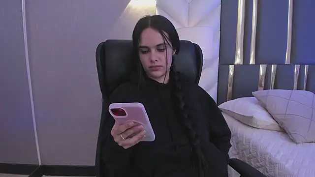 Snapshot of ChloeHarper_ chatting on 12, 7, 2026 ChloeHarper online show from 12, 7, 2026