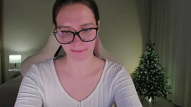 Snapshot of Sonia_moon_ chatting on 8, 12, 2024 Sonia moon  online show from 8, 12, 2024