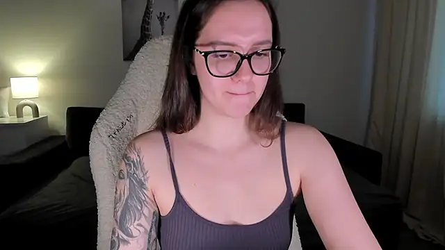 Snapshot of Sonia_moon_ chatting on 6, 3, 2025 Sonia moon  online show from 6, 3, 2025