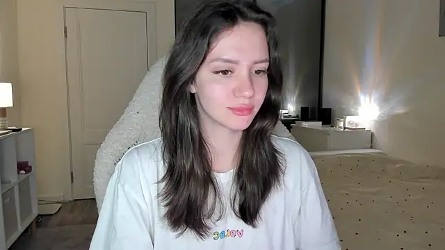 Snapshot of Sonia_moon_ chatting on 28, 10, 2025 Sonia moon  online show from 28, 10, 2025