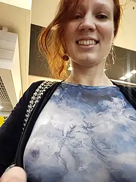 Exhibitionsplit online show from 4, 12, 2025